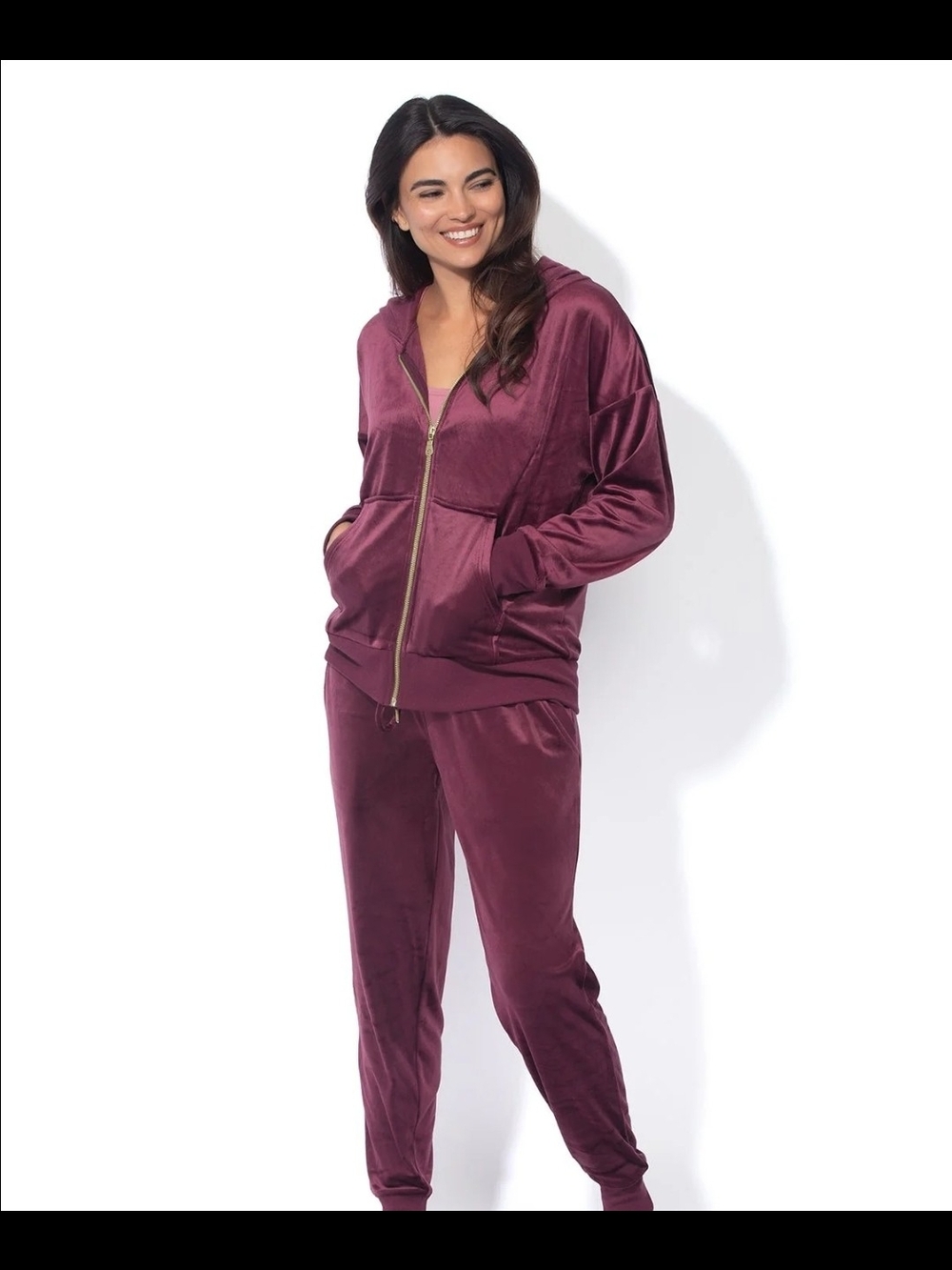 Felina ○ Velvet Hoodie & Jogger Set in Deep Burgundy
